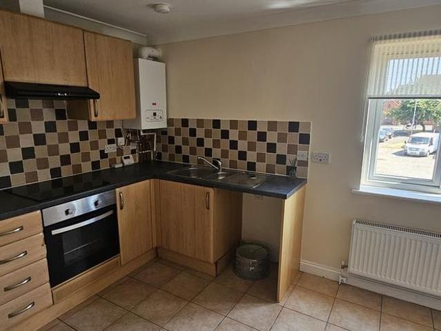 1 bedroom maisonette to rent