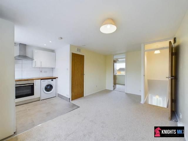 1 bedroom maisonette to rent