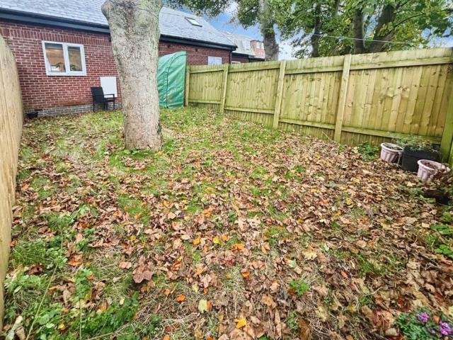 1 bedroom maisonette to rent
