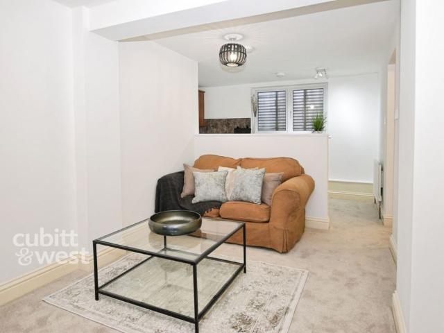 1 bedroom maisonette to rent