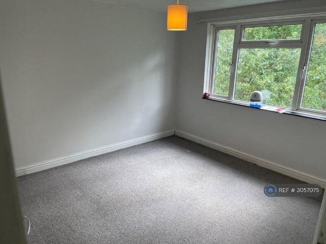 1 bedroom maisonette to rent