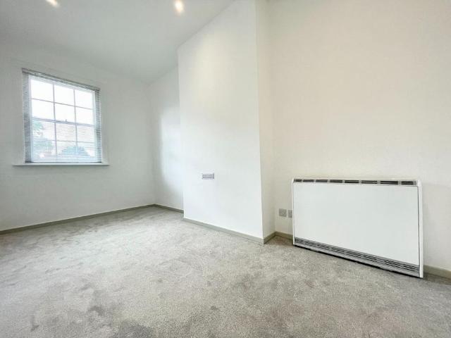 1 bedroom maisonette to rent