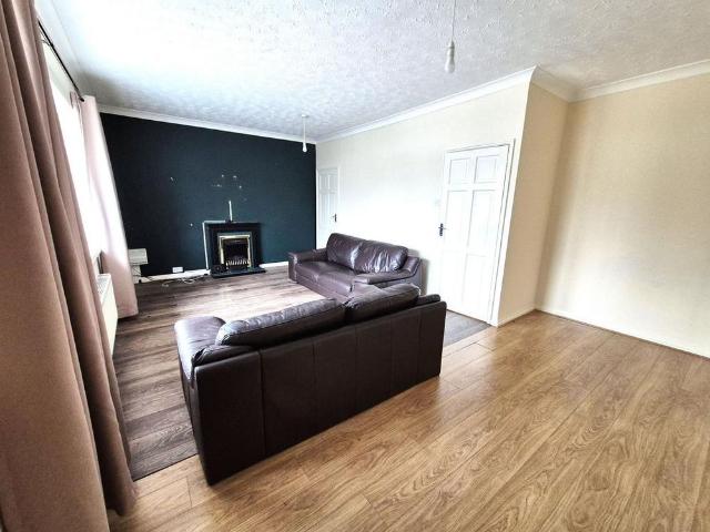 1 bedroom maisonette to rent