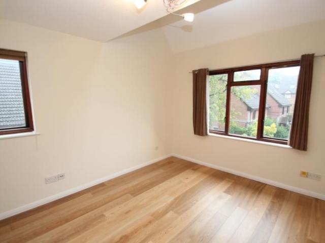 1 bedroom maisonette to rent