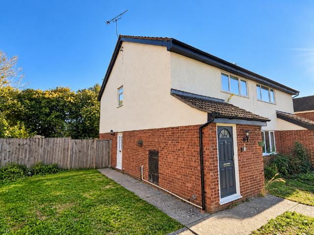 1 bedroom maisonette to rent