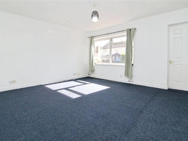 1 bedroom maisonette to rent