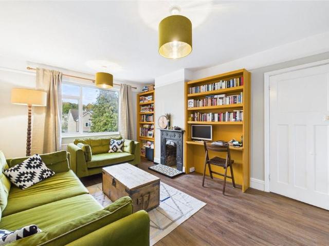 1 bedroom maisonette to rent