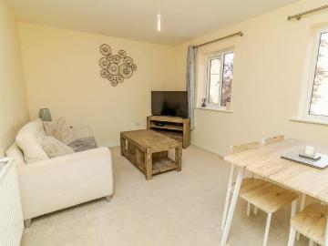 1 bedroom maisonette to rent