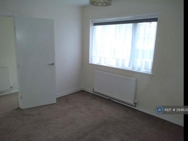 1 bedroom maisonette to rent