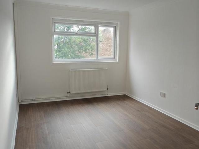 1 bedroom maisonette to rent