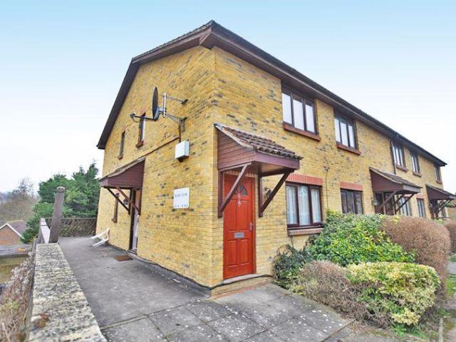 1 bedroom maisonette to rent