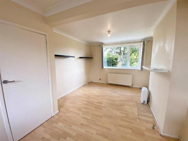 1 bedroom maisonette to rent