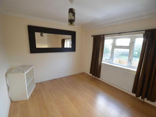 1 bedroom maisonette to rent