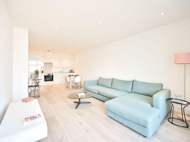 1 bedroom maisonette to rent