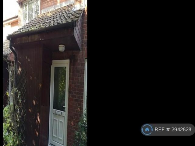 1 bedroom maisonette to rent