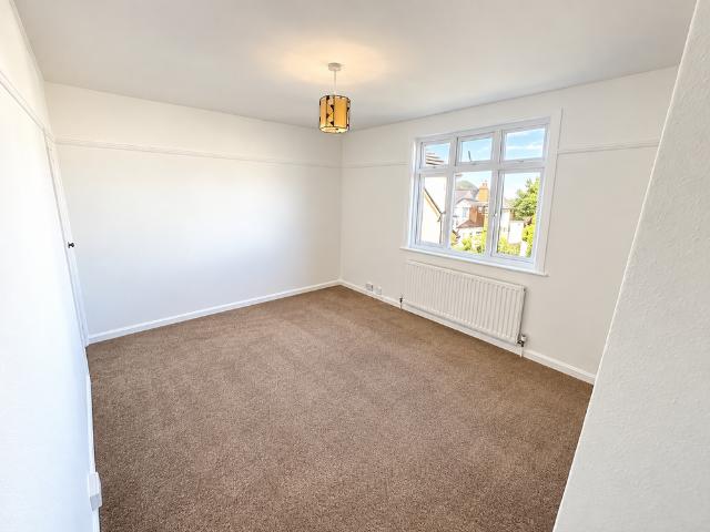 1 bedroom maisonette to rent