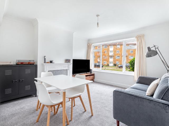 1 bedroom maisonette to rent