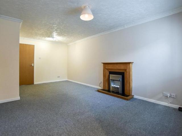 1 bedroom maisonette to rent