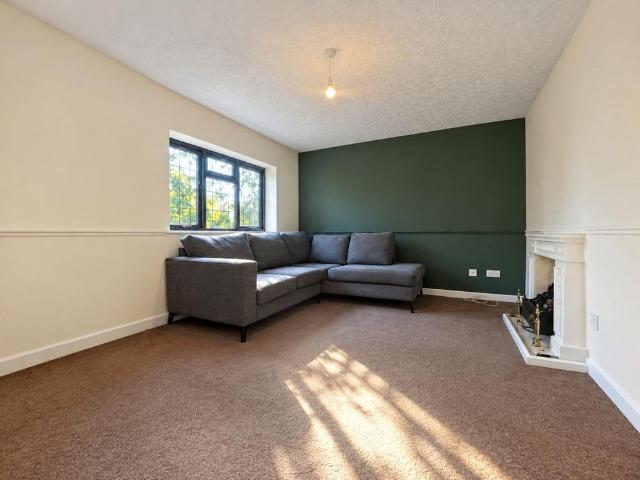 1 bedroom maisonette to rent