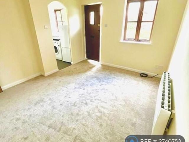 1 bedroom maisonette to rent