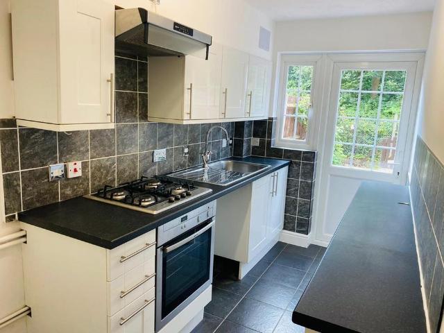 1 bedroom maisonette to rent