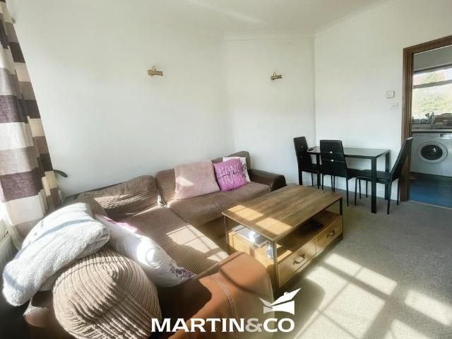 1 bedroom maisonette to rent