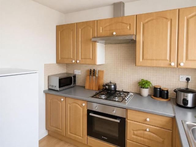 1 bedroom maisonette to rent