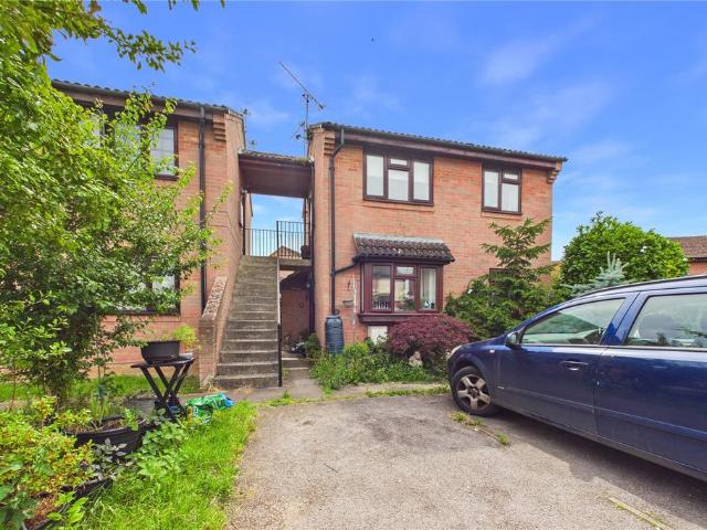 1 bedroom maisonette to rent