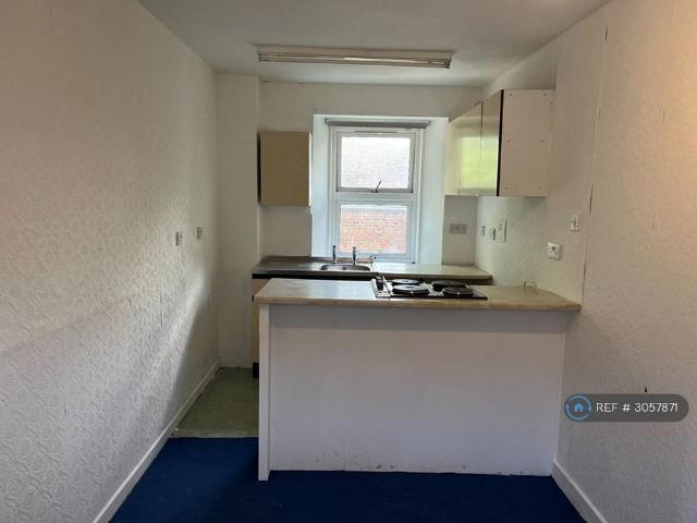 1 bedroom maisonette to rent