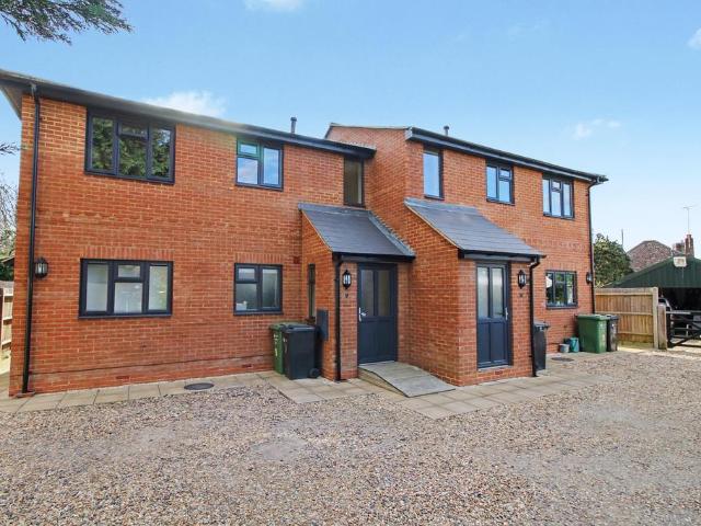 1 bedroom maisonette to rent