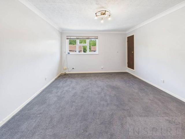 1 bedroom maisonette to rent