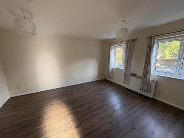 1 bedroom maisonette to rent
