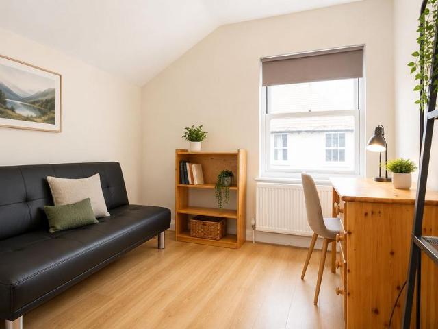 1 bedroom maisonette to rent