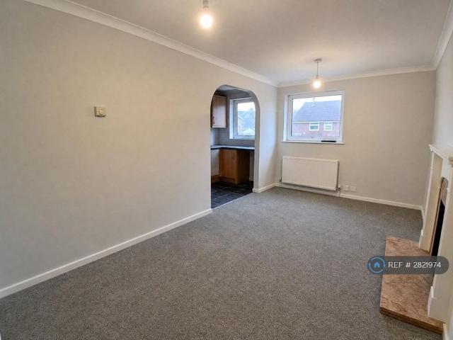 1 bedroom maisonette to rent