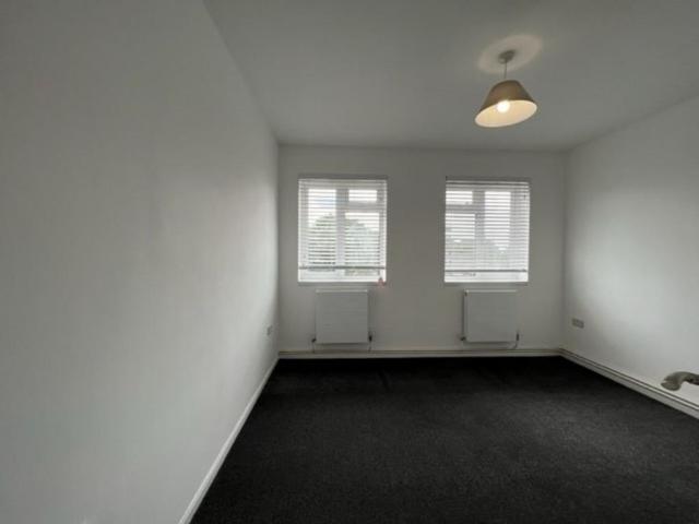 1 bedroom maisonette to rent