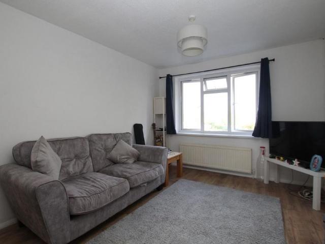 1 bedroom maisonette to rent