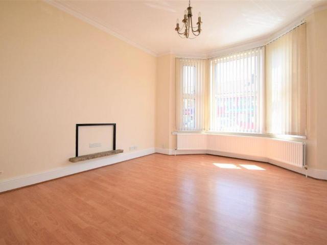 1 bedroom maisonette to rent