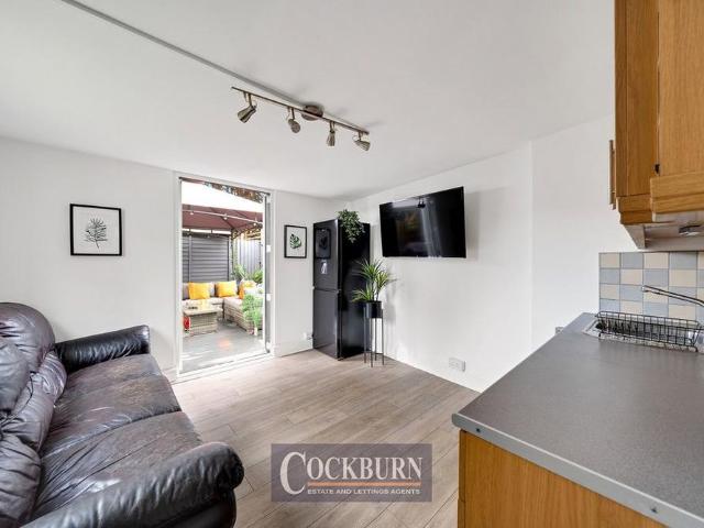 1 bedroom maisonette to rent