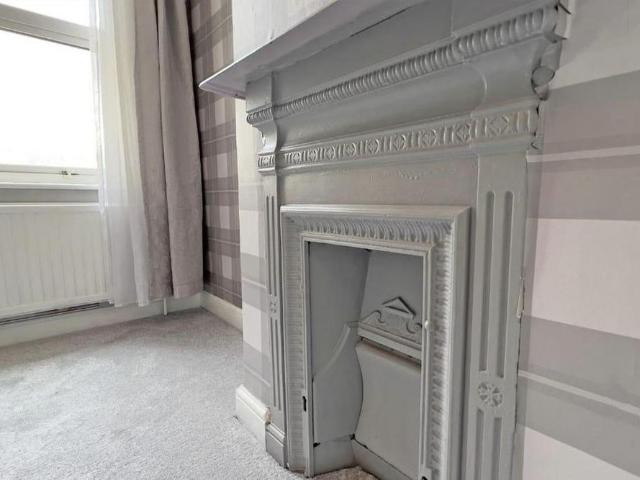 1 bedroom maisonette to rent