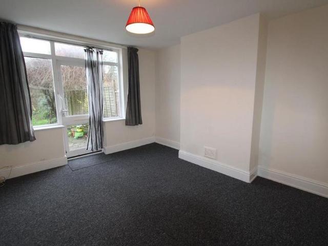 1 bedroom maisonette to rent