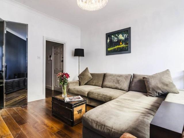1 bedroom maisonette to rent