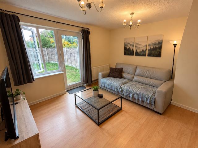 1 bedroom maisonette to rent