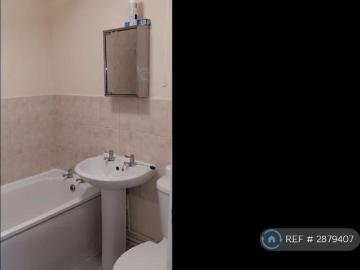 1 bedroom maisonette to rent