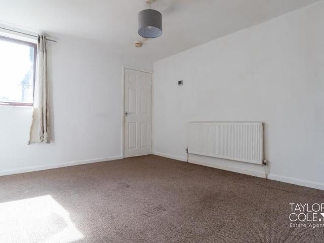1 bedroom maisonette to rent
