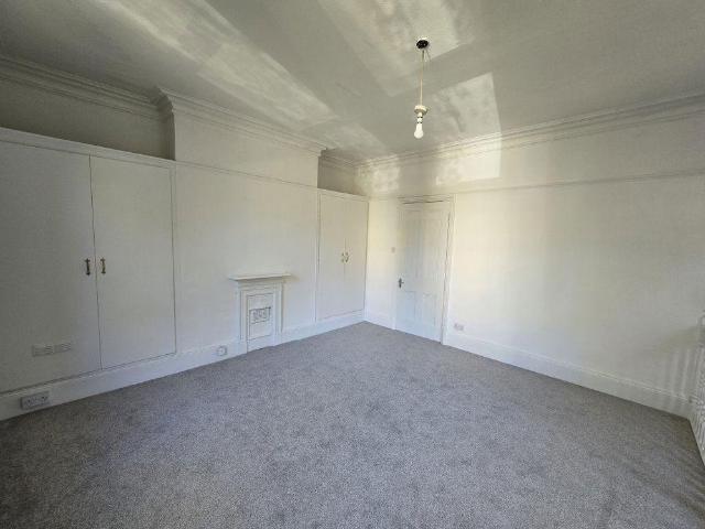 1 bedroom maisonette to rent