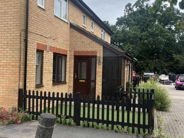 1 bedroom maisonette to rent