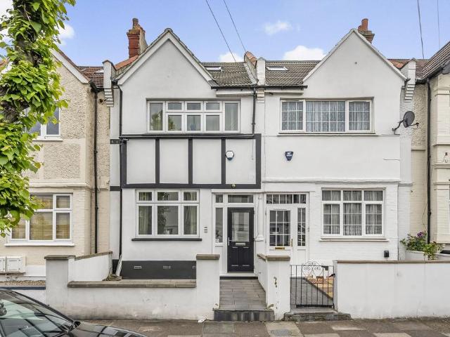1 bedroom maisonette to rent