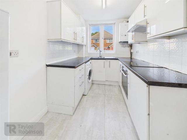 1 bedroom maisonette to rent