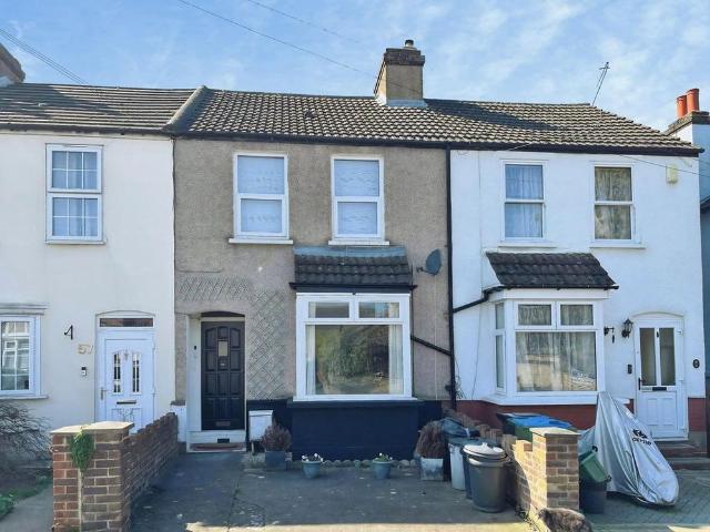 1 bedroom maisonette to rent