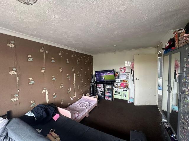 1 bedroom maisonette to rent